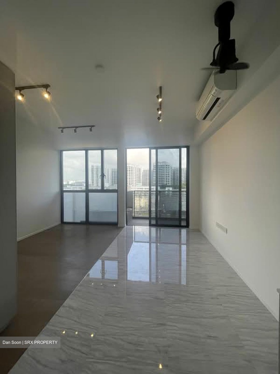 Sims Avenue (D14), Condominium #580575461